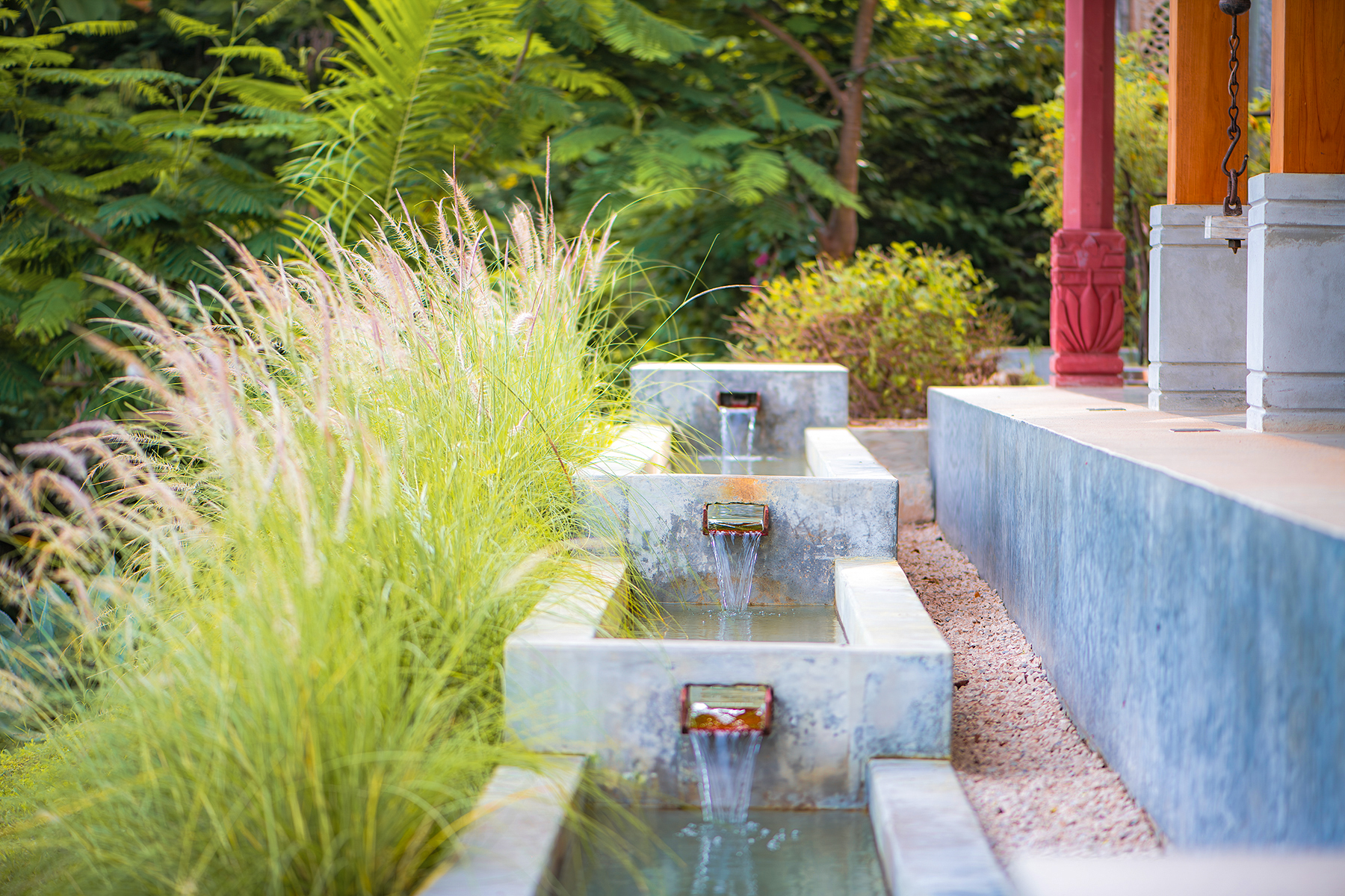 Tiered water fountain