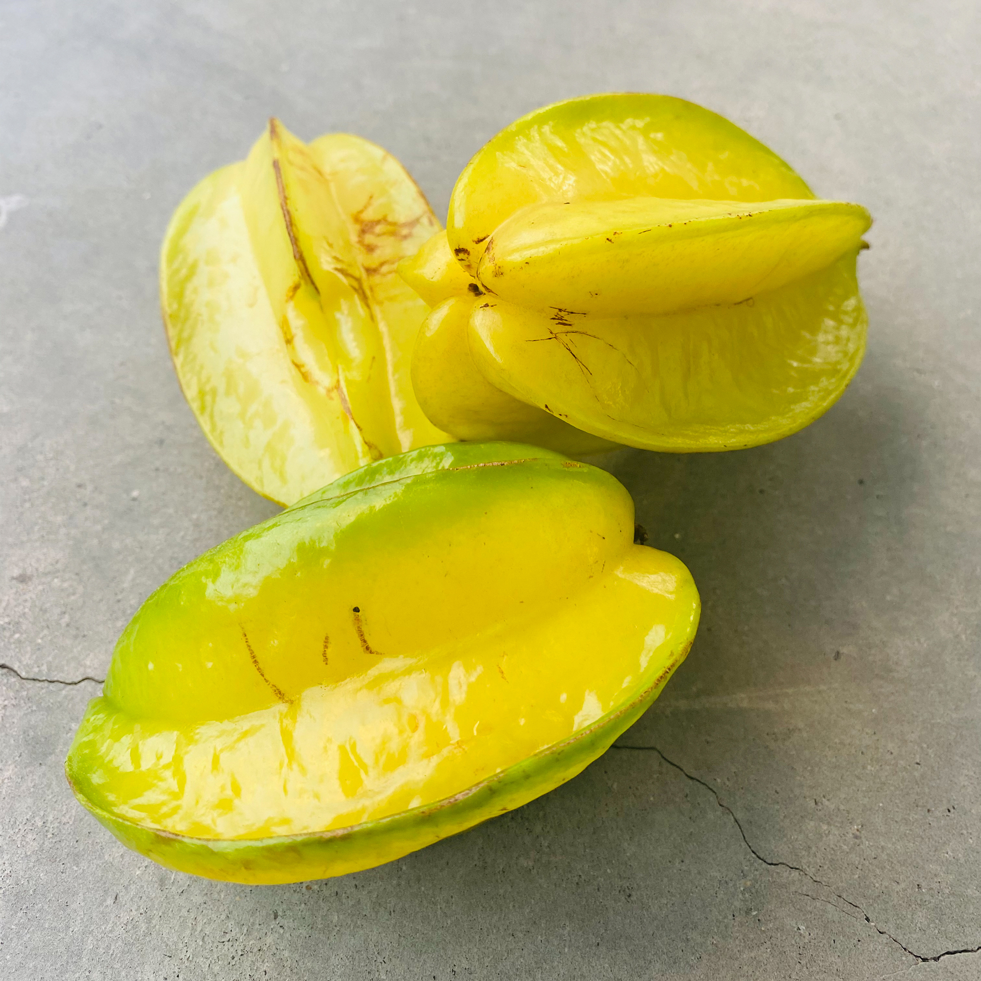 Star-fruit (Averrhoa carambola)